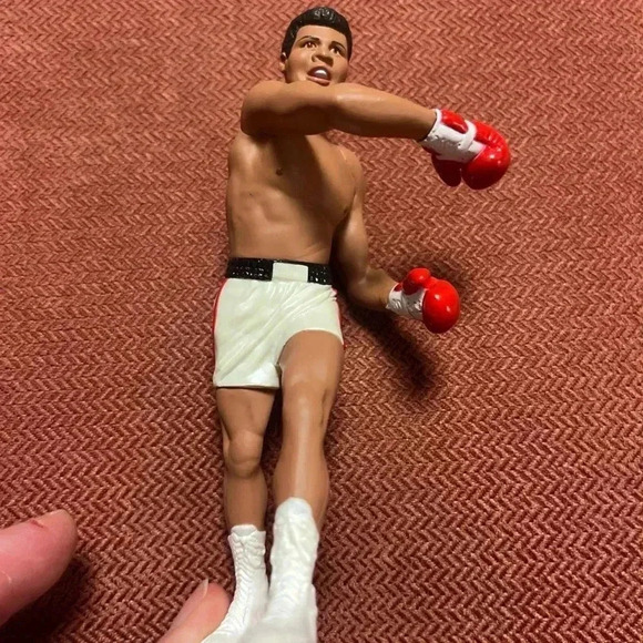 Hallmark ornament Muhammad Ali year 1999 - Picture 3 of 4